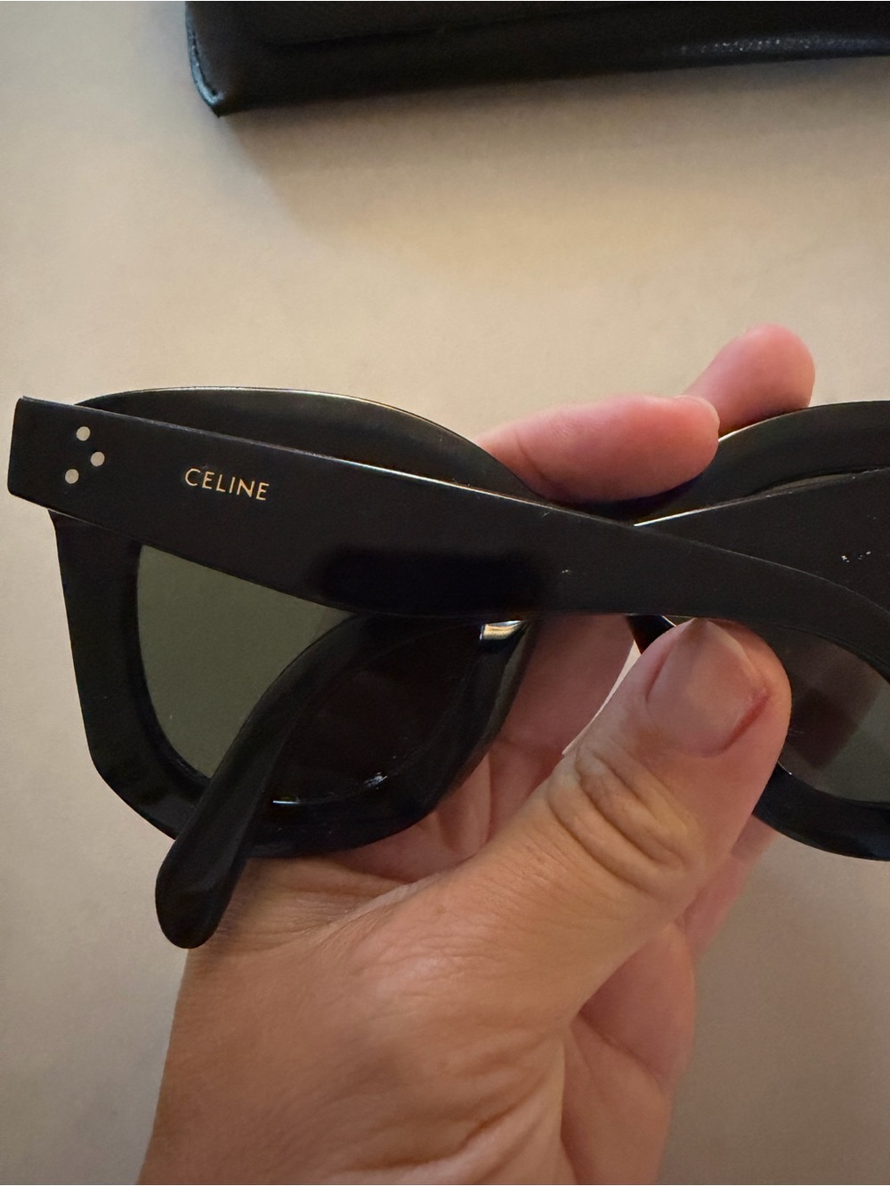 CELINE CL4005IN sunglasses In black - Picture 4 of 9